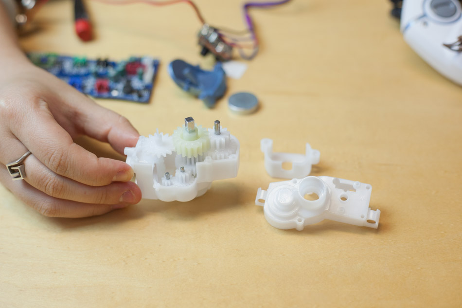 WowWee CHiP Robot Toy Dog Teardown