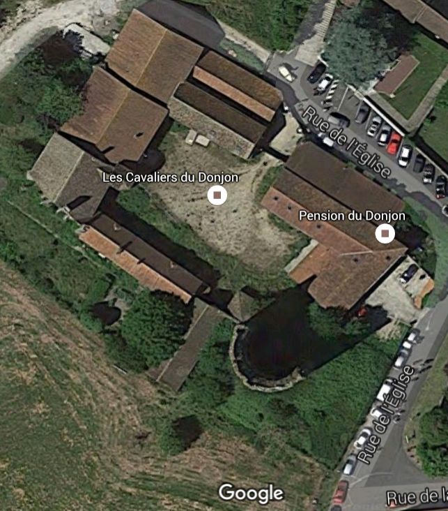 Donjon Maurepas: Rénovation par Plancher chauffant Caleosol ECO+, PAC NEXTHERM et AUER