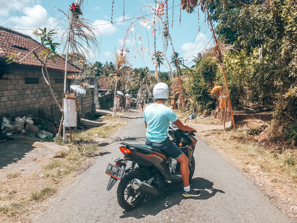 road tripping bali