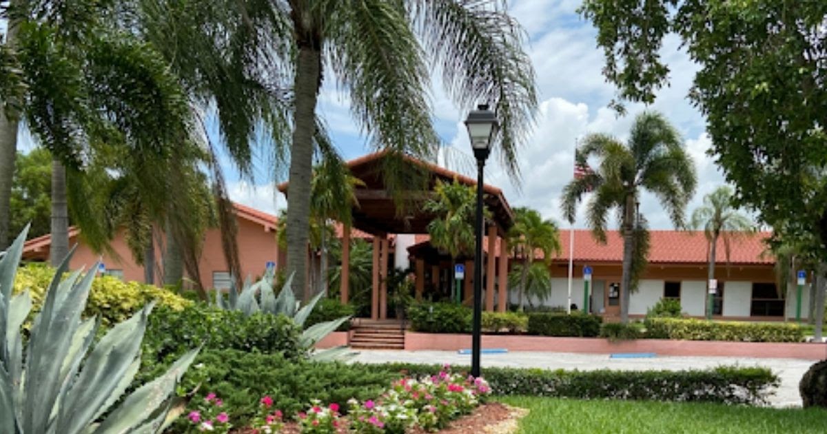 Palm Greens Recreation Association uses Omnify for facility scheduling