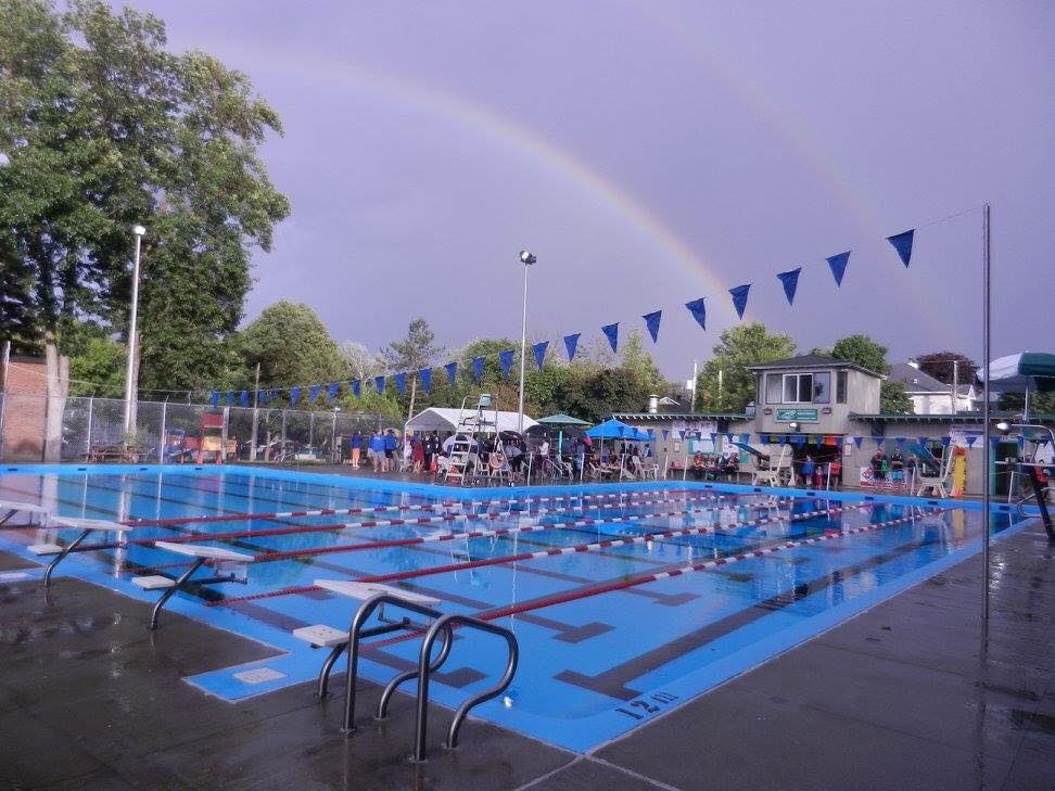 Piscine Lakeside Pool reservations simplified with Omnify
