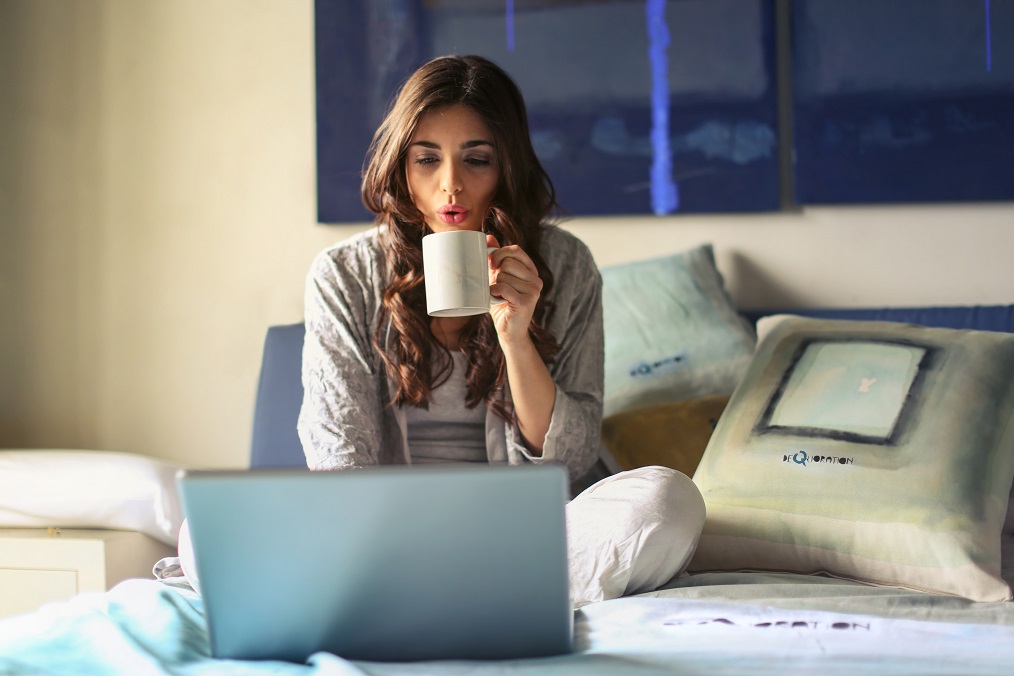 successful-freelance-projects-working-home