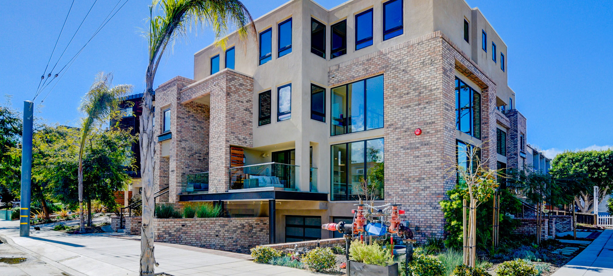 7460 Herschel Ave. La Jolla, CA 92037 Film360