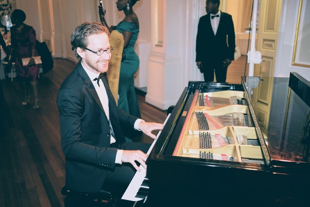 Hiring a solo jazz pianist? Choose the number 1 in jazz