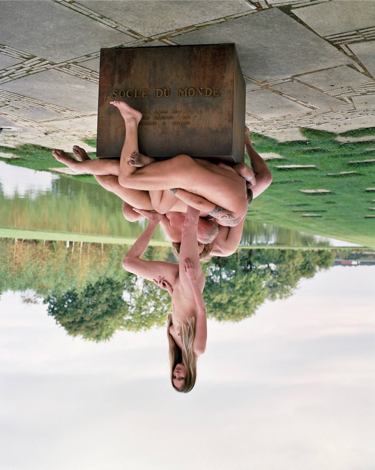 Spencer Tunick, Socle Du Monde (Herning, Denmark), 2017 Courtesy: Der Künstler