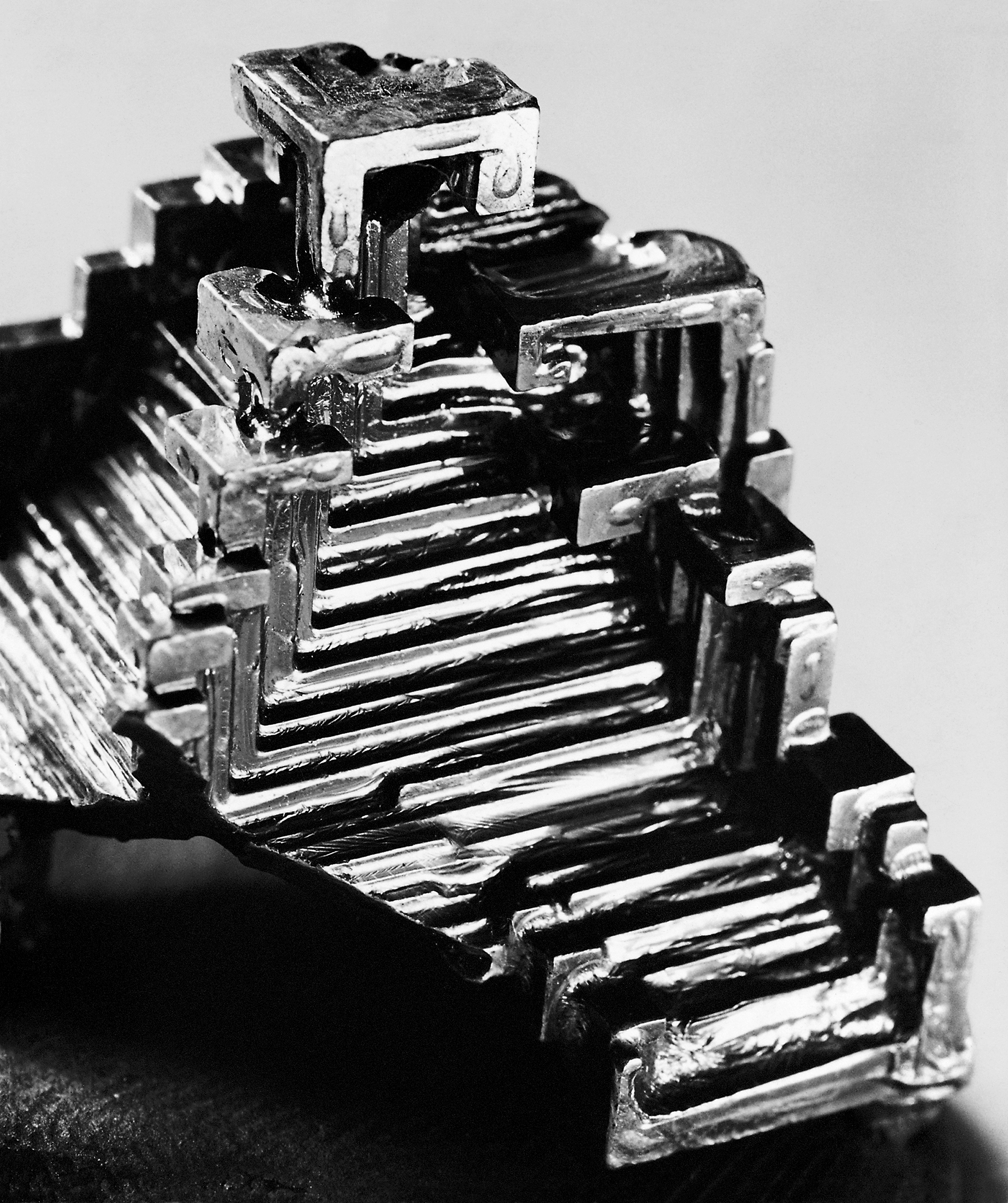 Fred Koch (1904-1947) Wismut-Kristall. Bolivien, um 1932 Silbergelatineabzug auf Barytpapier, 19,9 x 16,9 cm Courtesy Die Photographische Sammlung/SK Stiftung Kultur, Köln/Dauerleihgabe Rainer Stamm