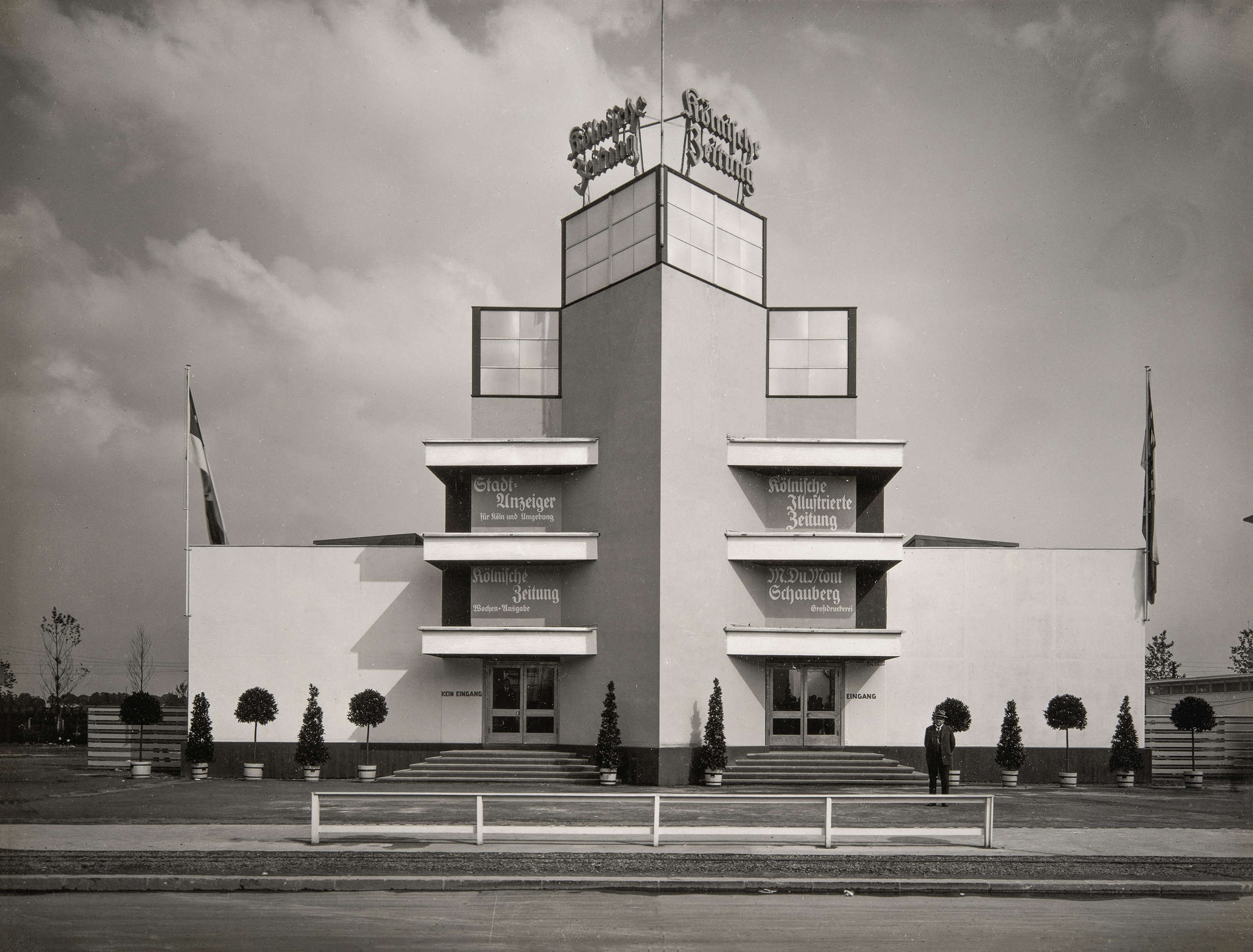 Werner Mantz, Haus der Kölnischen Zeitung, Pressa, 1928 Keulen, Deutschland, Architekten: Wilhelm Riphahn und Caspar Maria Grod © Werner Mantz/Nederlands Fotomuseum