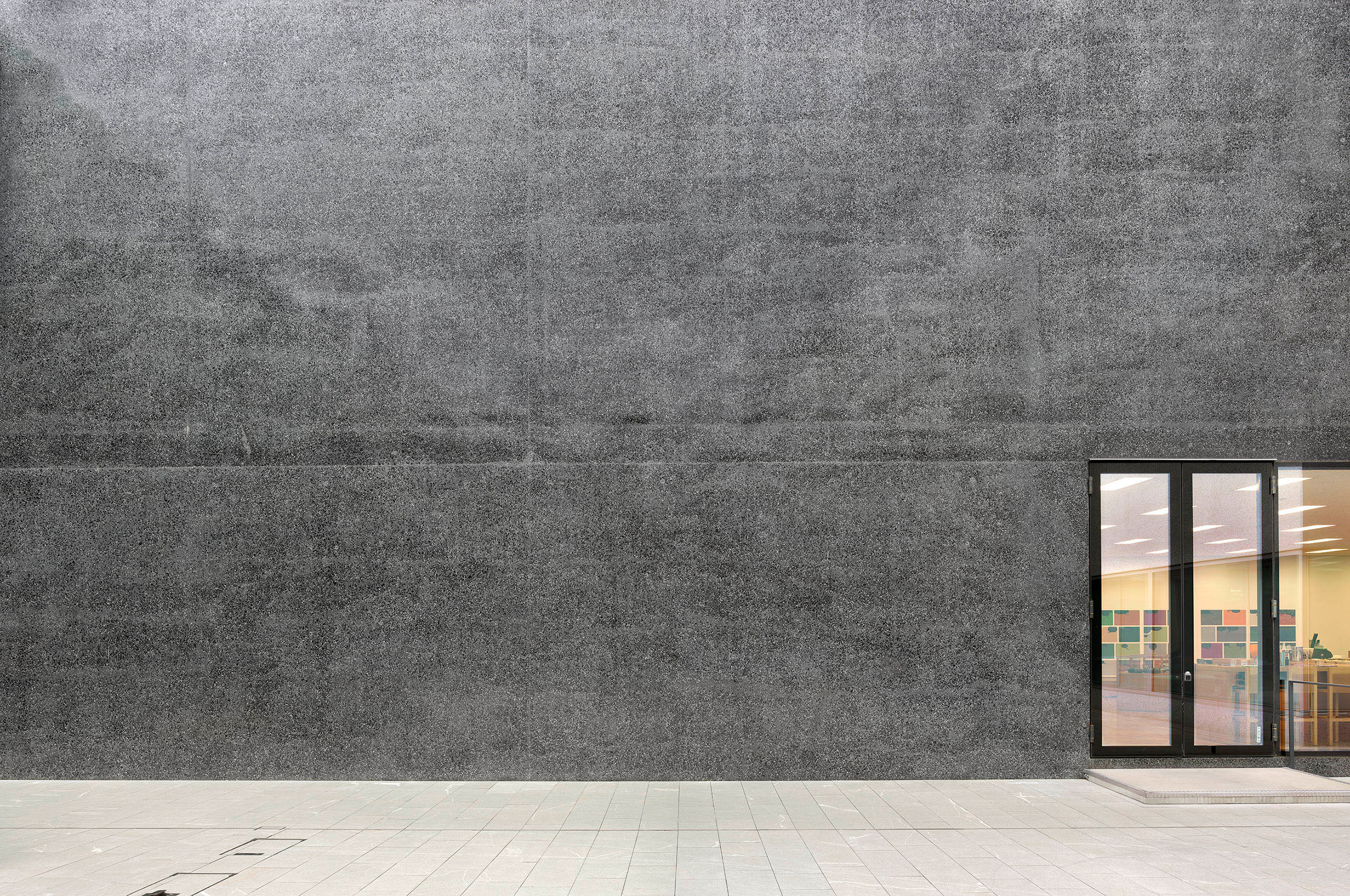 Candida Höfer, Kunstmuseum Liechtenstein Vaduz VII 2021, C-Print, 184 × 254 cm © Candida Höfer, Cologne / 2022, Pro Litteris, Zürich