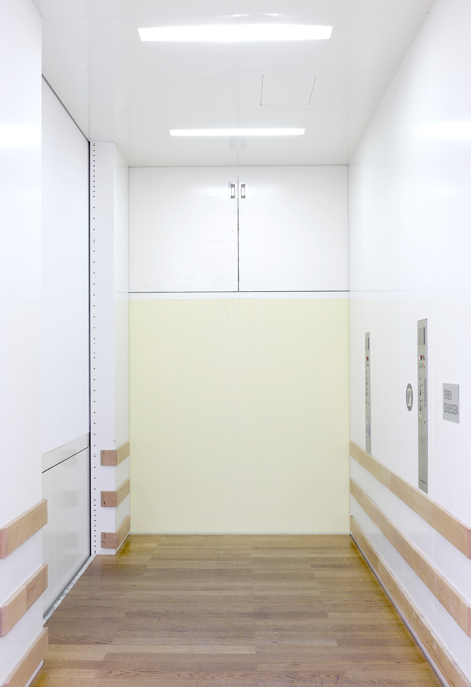 Candida Höfer, Kunstmuseum Liechtenstein Vaduz I 2021, C-Print, 184 × 141,5 cm © Candida Höfer, Cologne / 2022, Pro Litteris, Zürich