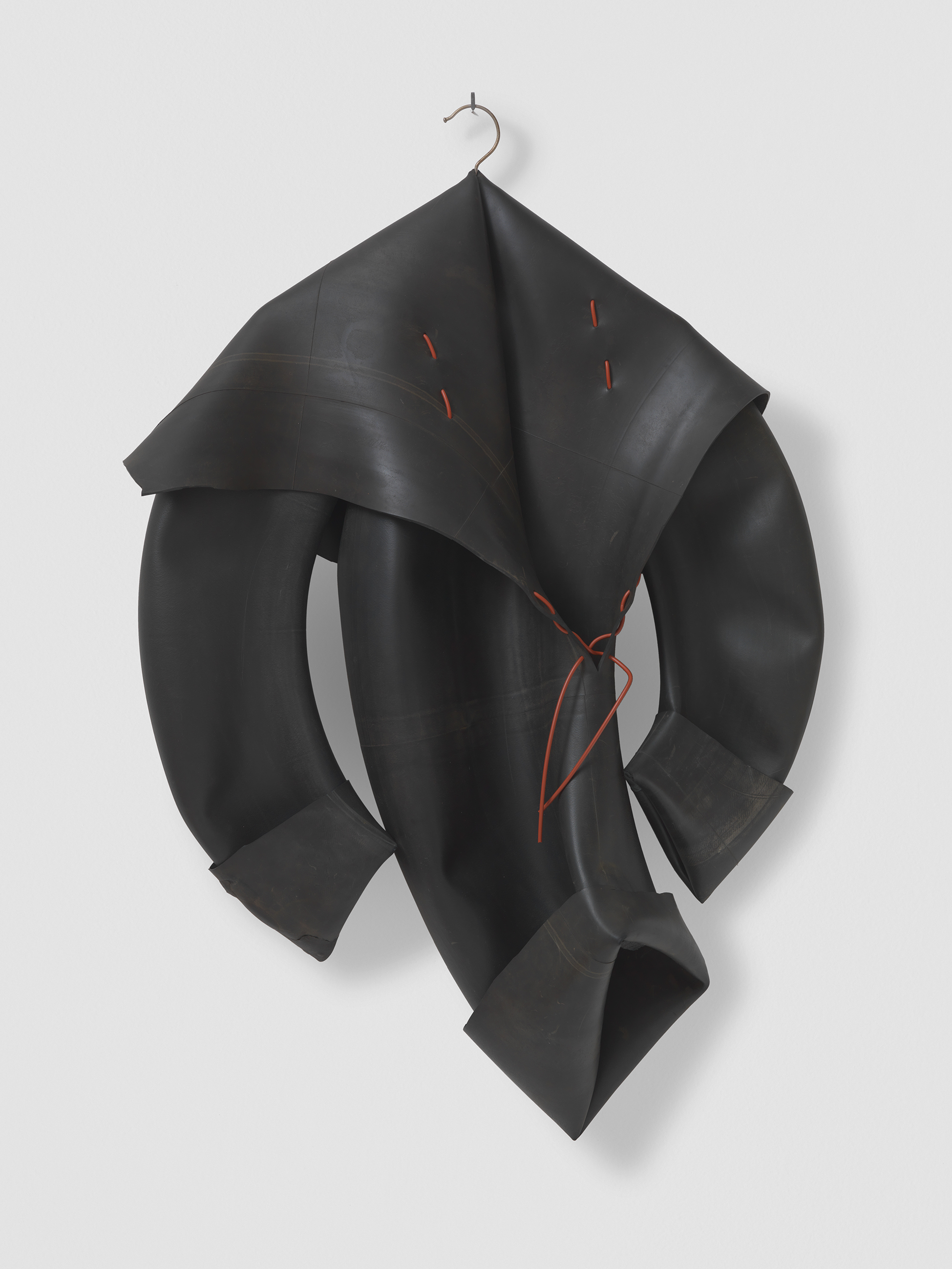 André Thomkins, Rocker, 1969 Gummi, 80 × 55 × 19 cm, Sammlung Kunstmuseum Liechtenstein, Vaduz © Nachlass des Künstlers, Foto: Stefan Altenburger Photography, Zürich