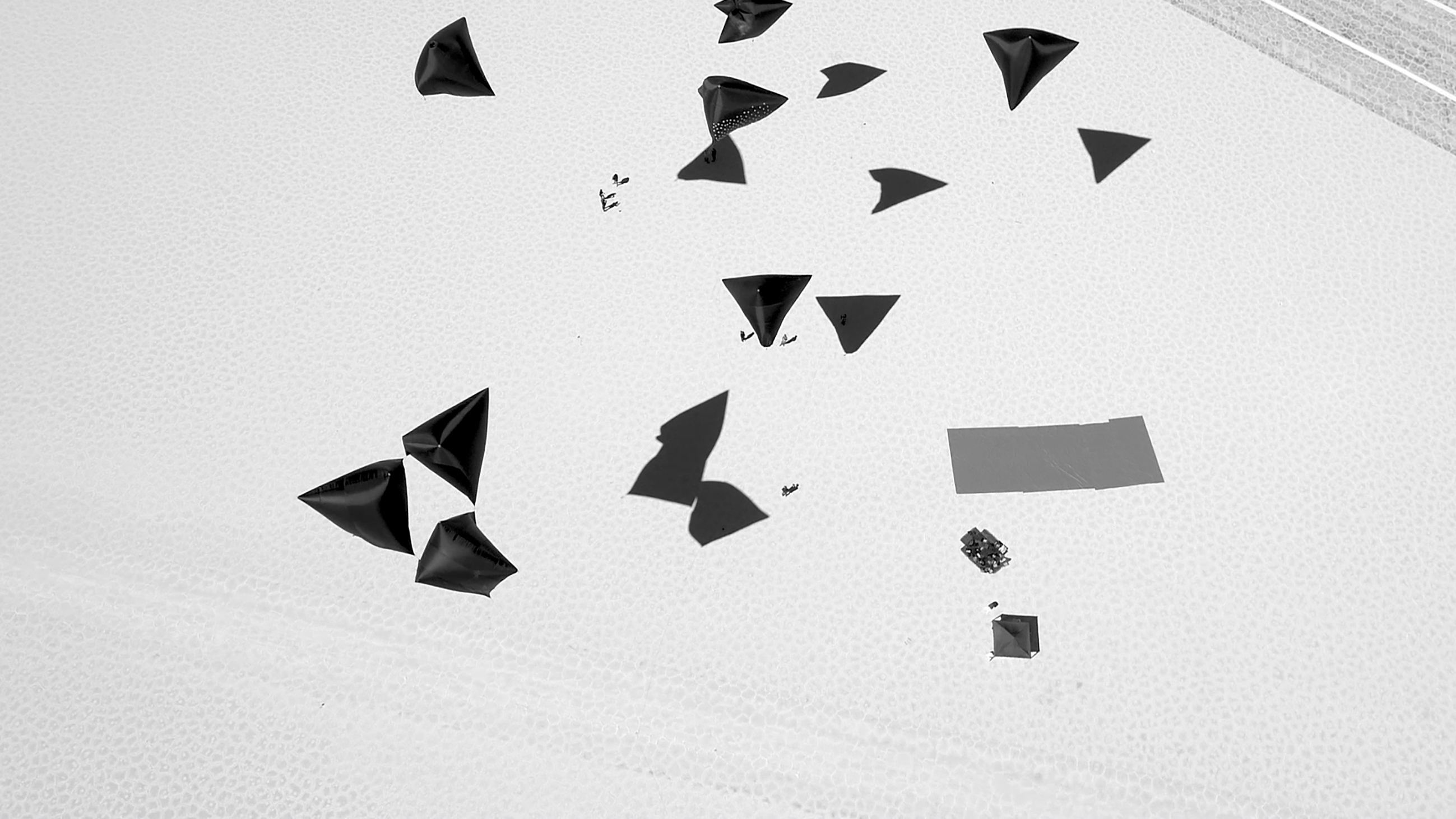 Tomás Saraceno, Aerocene Tata Inti, 2018, Courtesy of the artist and Aerocene Foundation, Das Kunstwerk profitiert von der Unterstützung des CCK / Sistema Federal de Medios y Contenidos Públicos / Argentinien © Studio Tomás Saraceno