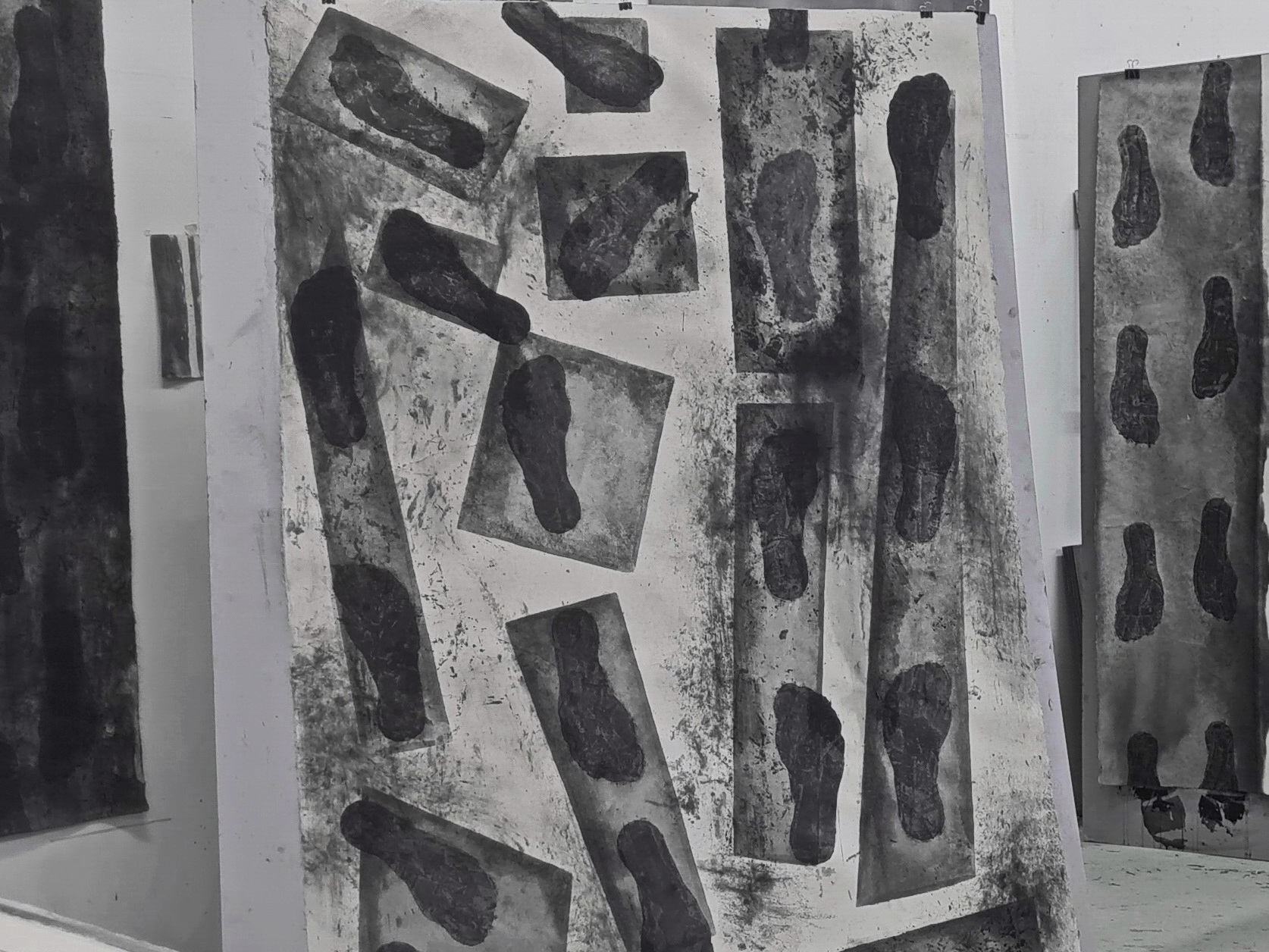 Studio Erik Andersen, Berlin. Artworks in the making for the 2021 Jeonnam Internationale Sumuk Biennale, Sunset Museum, South Korea. Title: Crucial Moment / Material: black Ink on paper.