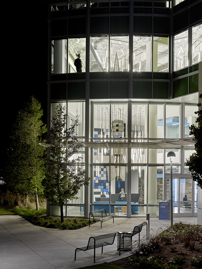Rocket Fuel Headquarters by Quezada Architecture (Fred Quezada, Cecilia Quezada, Ed Tingley)