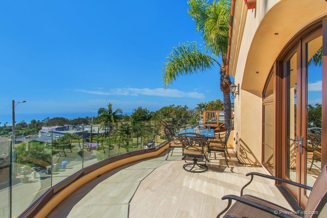 Cardiff by the Sea Residence White Construction, Inc.