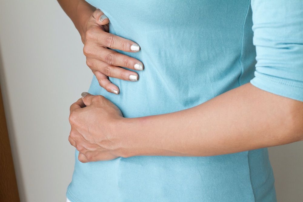 La douleur chronique : les femmes l’acceptent et vont de l’avant, les hommes se laissent abattre