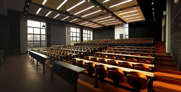 Les étudiantes plus exposées que les étudiants aux retardateurs de flamme