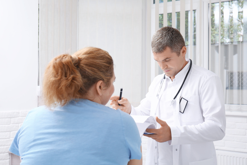 De la dialyse à la liste d’attente de greffe, quelques discriminations ?