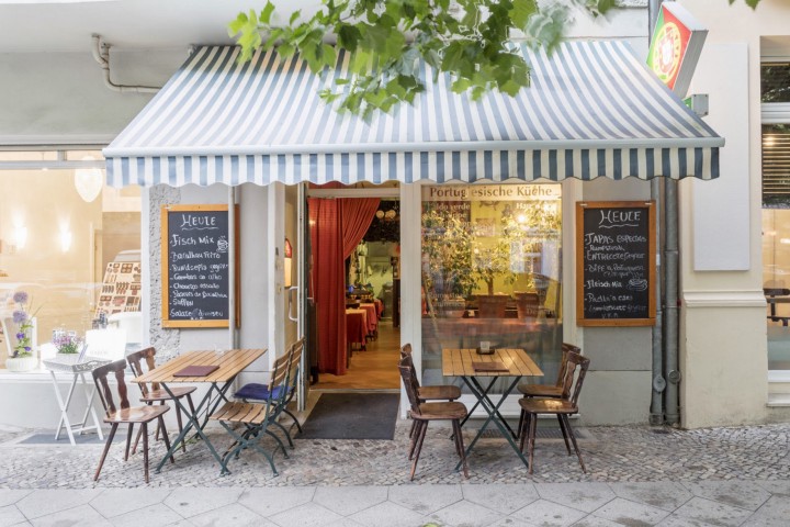 Restaurant Exterior