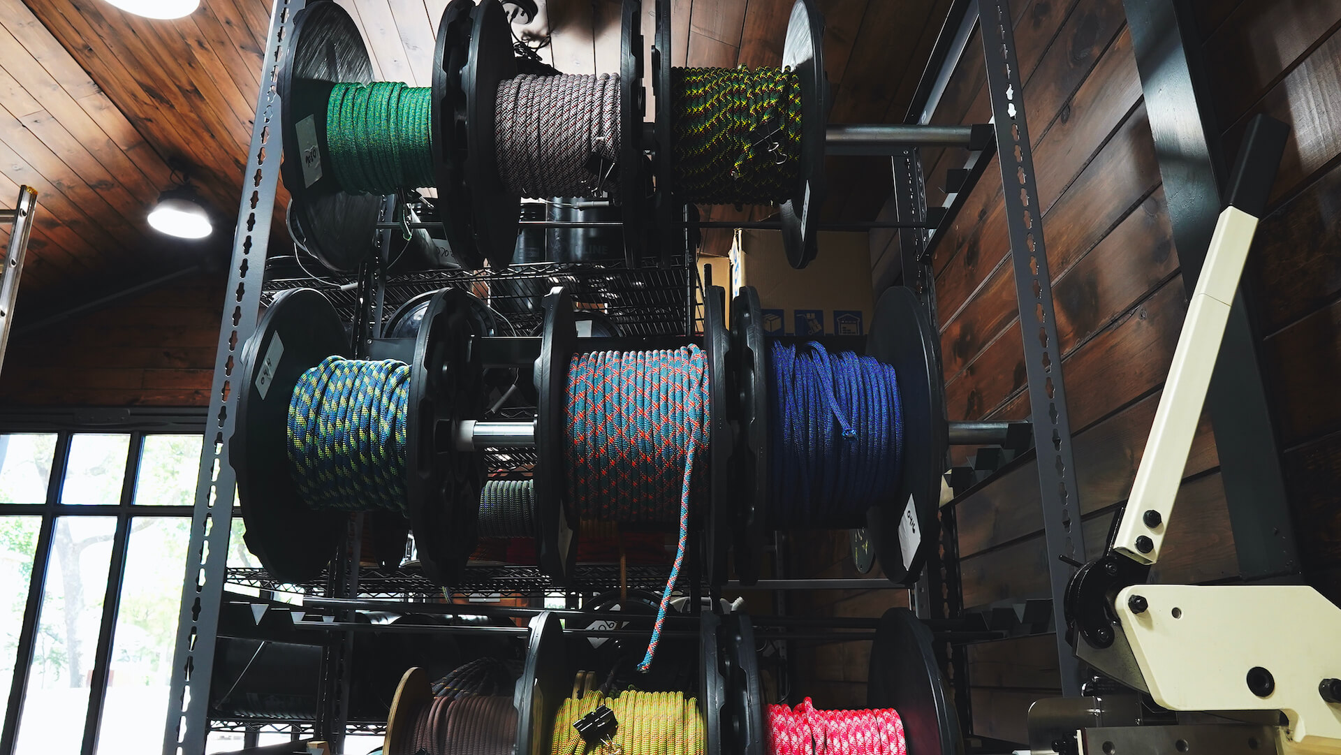 Rope Hounds Explore Downtown Bentonville Inc.