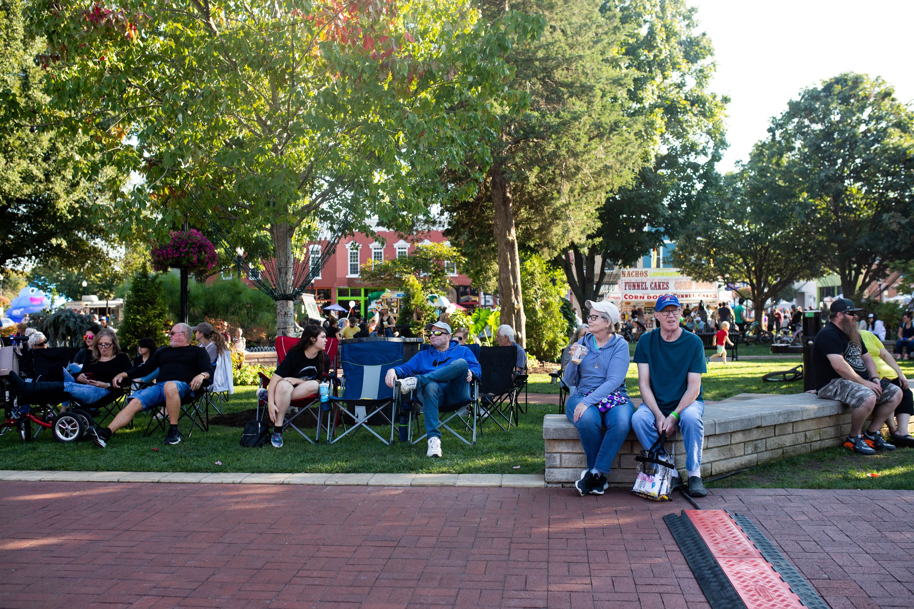 FIRST FRIDAY RETURNS TO DOWNTOWN BENTONVILLE