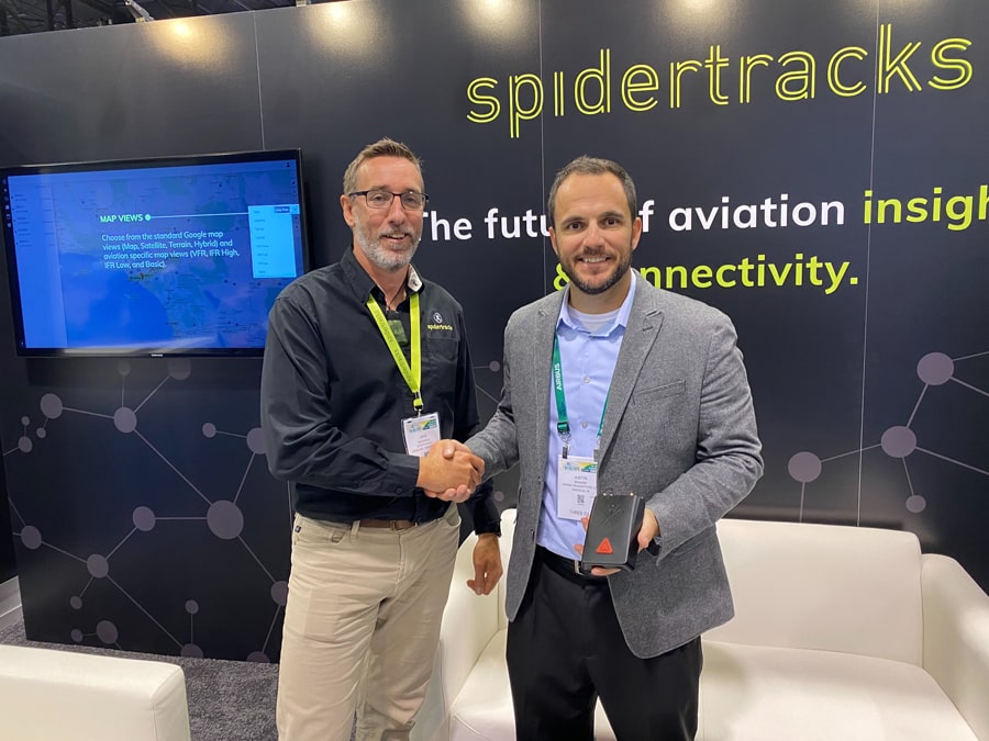 Dave Blackwell and Justin Brooke at HAI Heli-Expo 2020 with Spidertracks Spider X