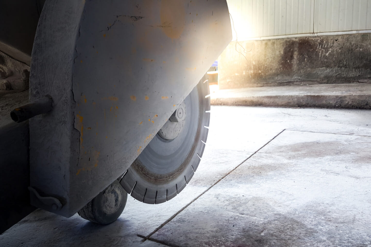 Saiba como usar e manter esses 5 tipos de piso de concreto