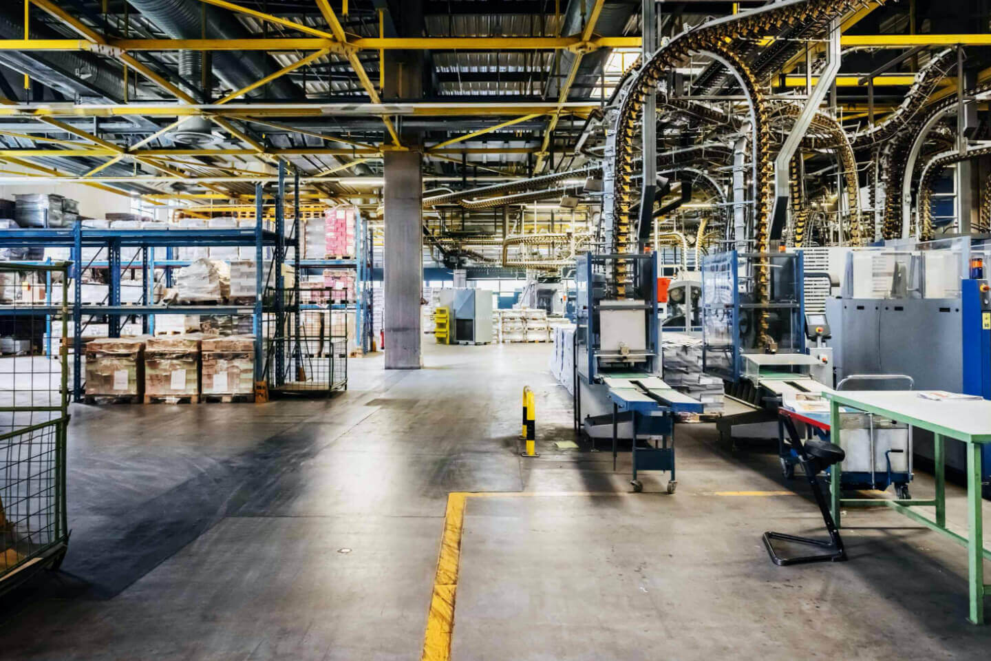 Você Sabe Como Funciona a Impermeabilização de Pisos Industriais?
