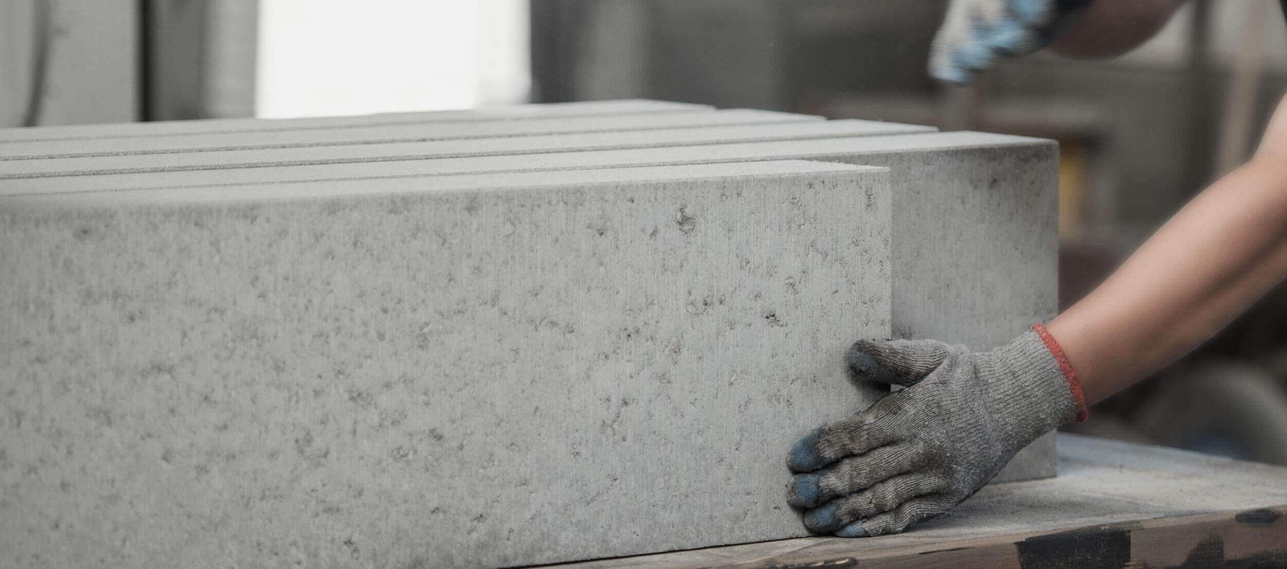 Como Encontrar os Fornecedores Certos para Minha Fábrica de Artefatos de Concreto?