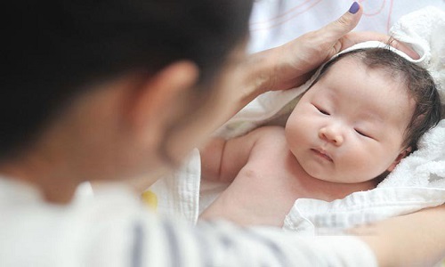 Viêm da cơ địa ở trẻ sơ sinh: Cách chữa và chăm sóc bé tốt nhất