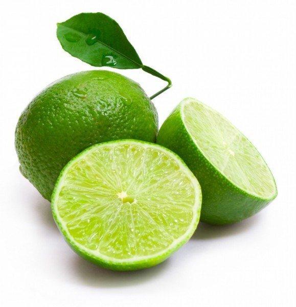 Chanh có khả năng trị mụn gạo rất hiệu quả nhưng có thể làm khô da và bắt nắng. (nguồn: Internet)