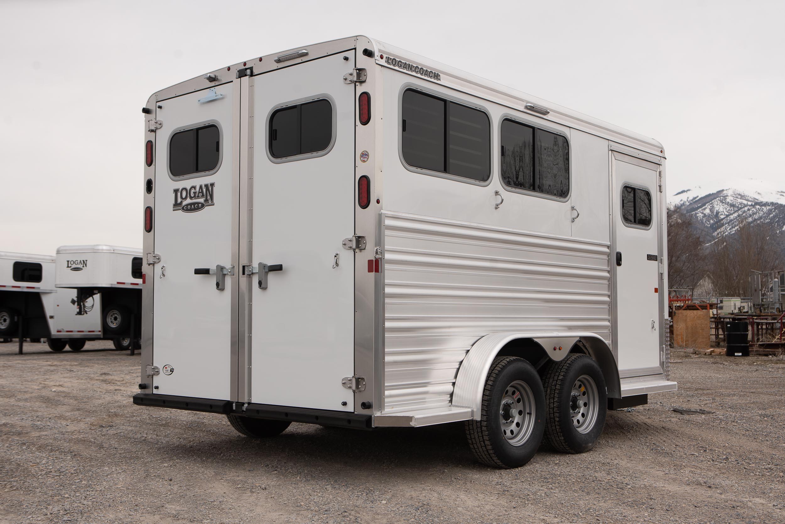 Razor Bumper Pull Horse Trailer Logan Coach