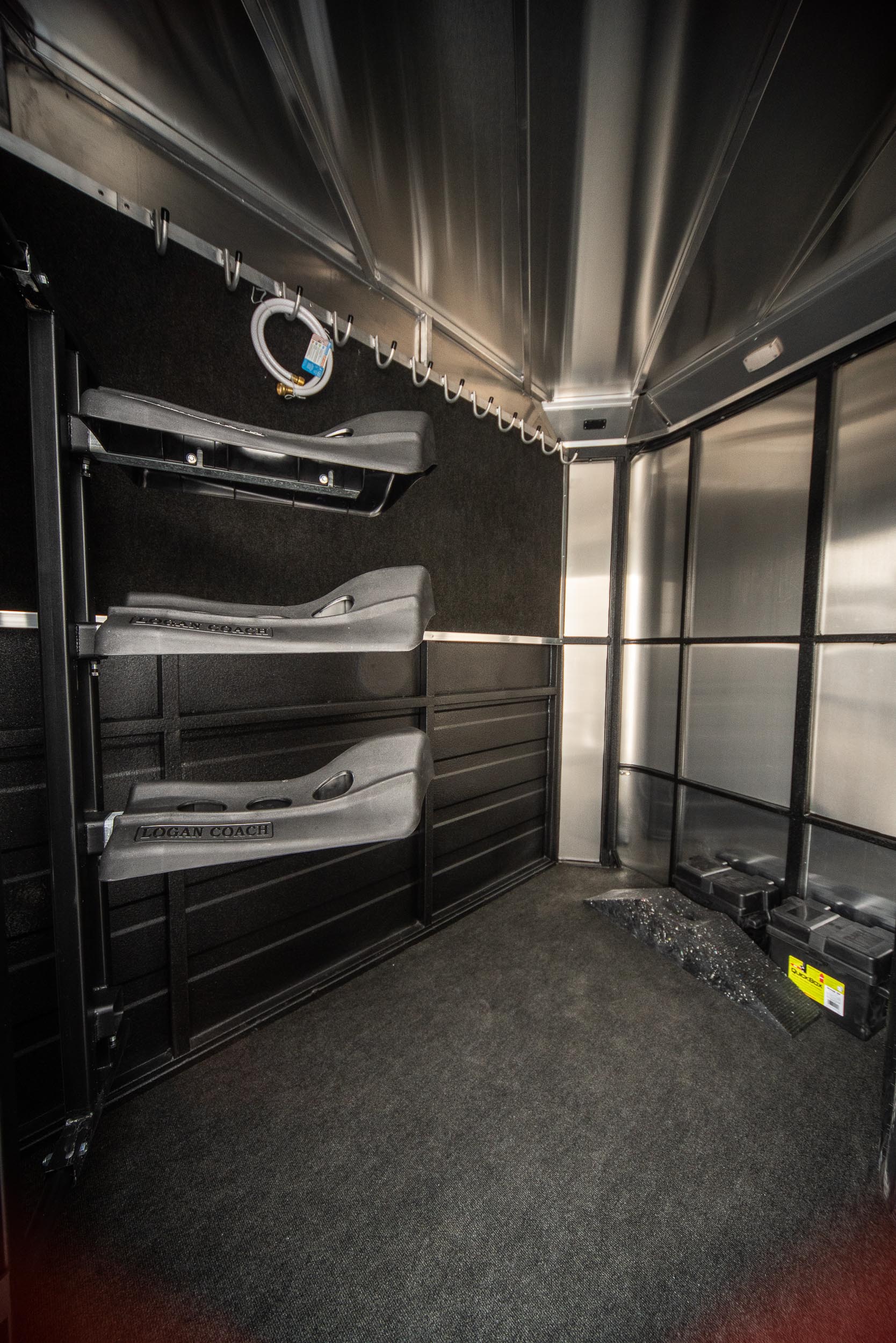 Razor Bumper Pull Horse Trailer Logan Coach