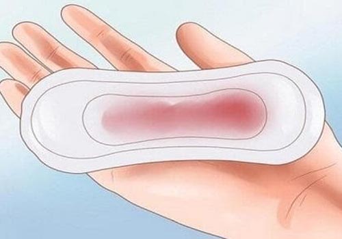 Máu báo thai ra nhiều như máu kinh có nguy hiểm không