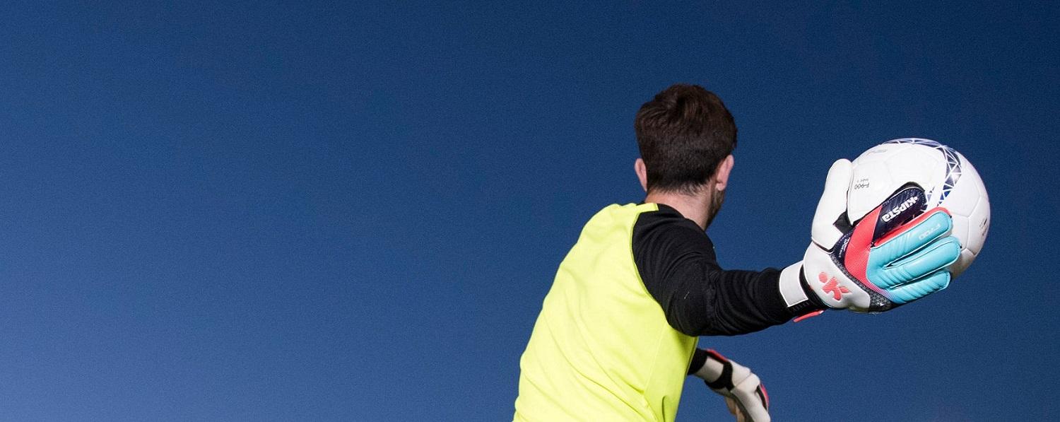 How to Choose Your Goalkeeper Gloves?