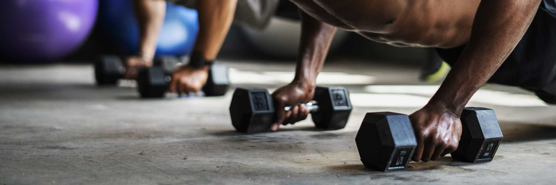 Men's Fitness - Training in the gym