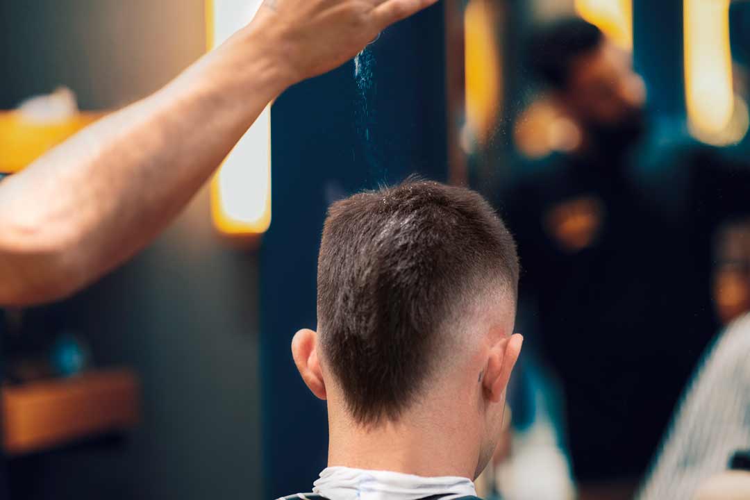 A BARBER’S GUIDE TO USING MEN’S HAIR STYLING POWDERS