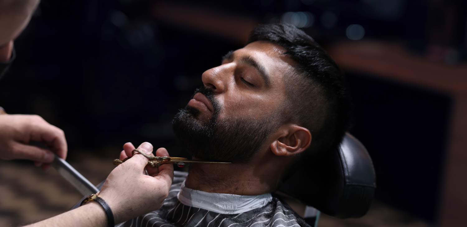 HOW TO GROW AND MAINTAIN A HEALTHY BEARD