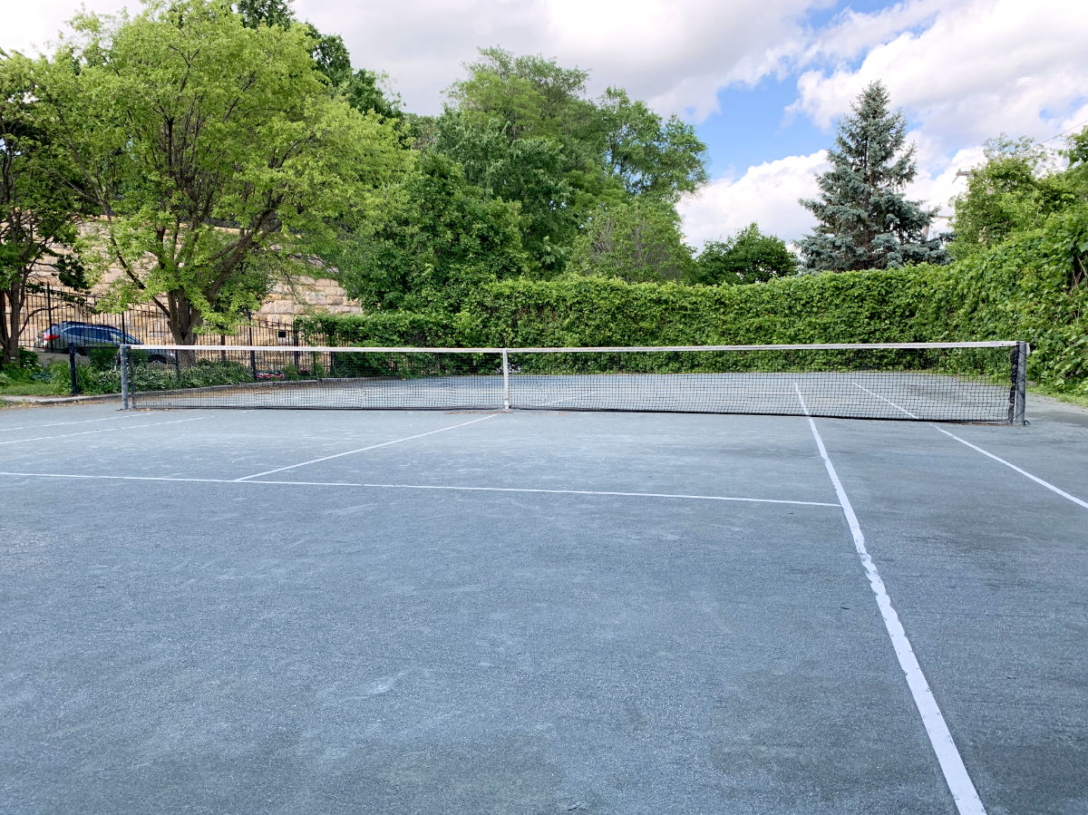 Tennis Club