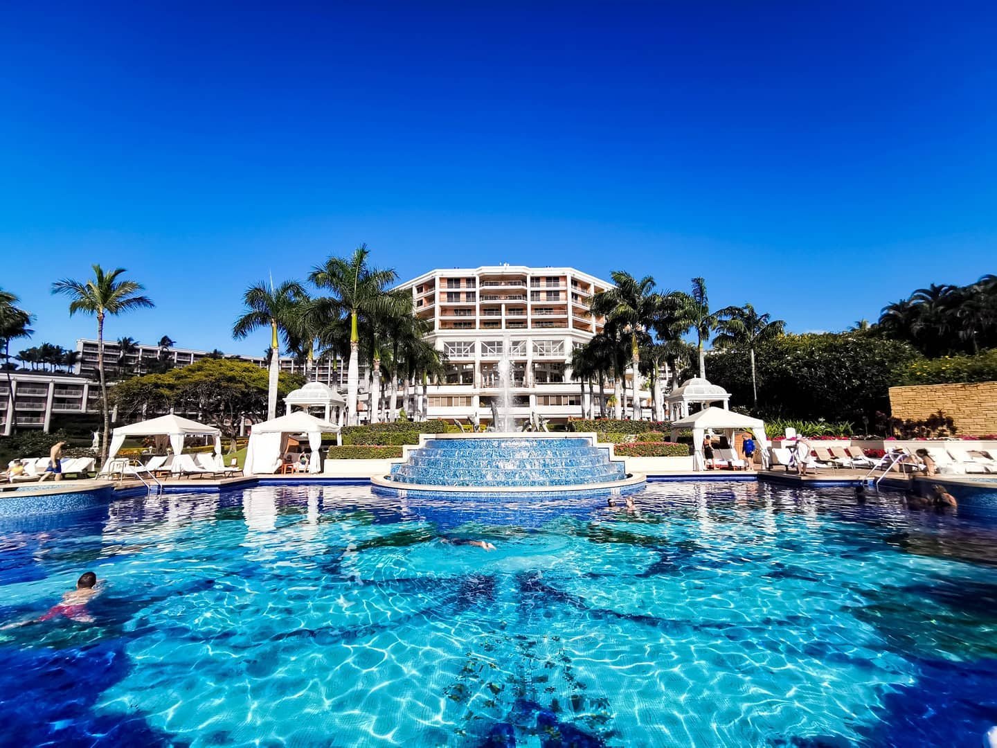 Grand Wailea, A Waldorf Astoria Resort Book with free breakfast