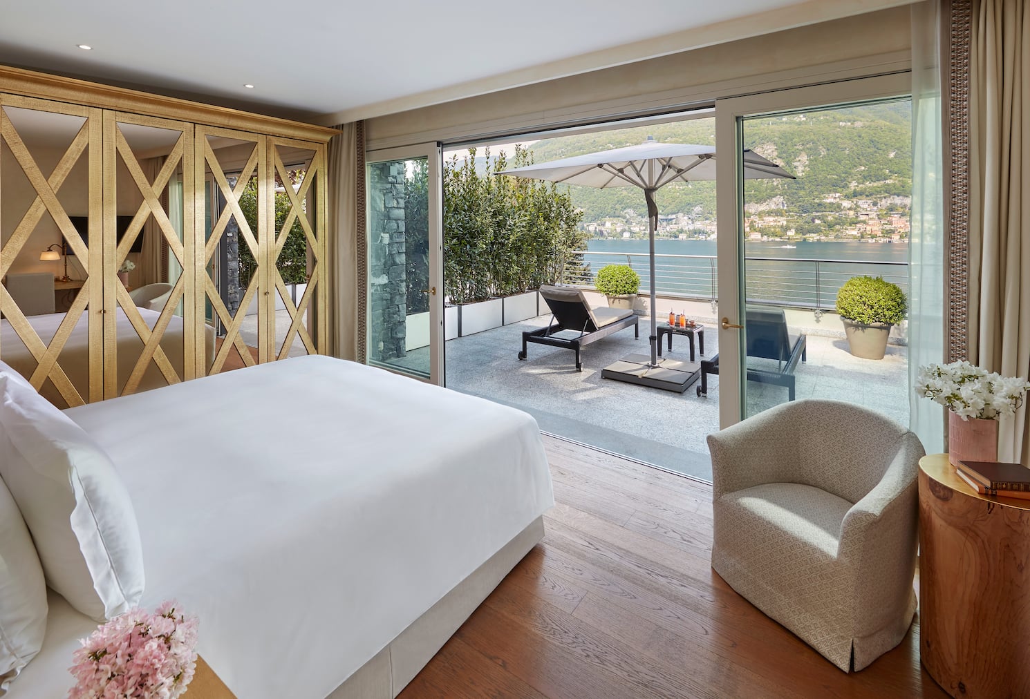 Mandarin Oriental Lake Como Book with free breakfast, hotel credit