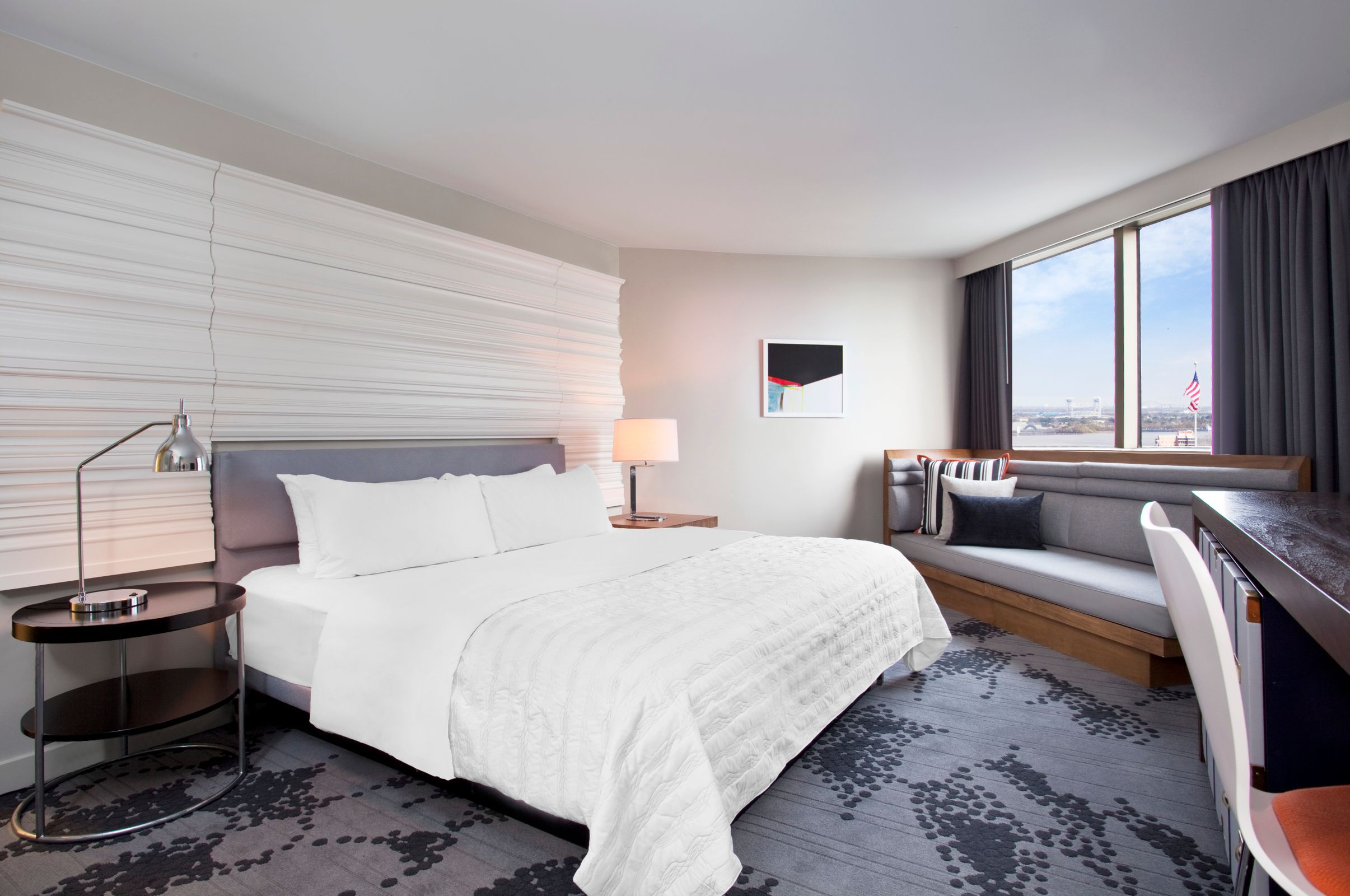 Le Méridien New Orleans - Book with free breakfast, hotel credit, VIP