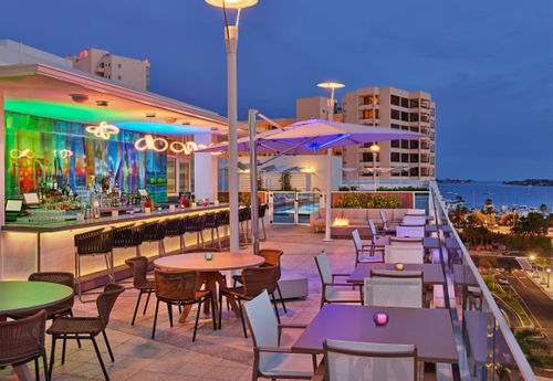 Art Ovation Hotel  Autograph Collection Book with free breakfast