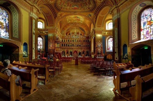 interior iglesia mariapocs