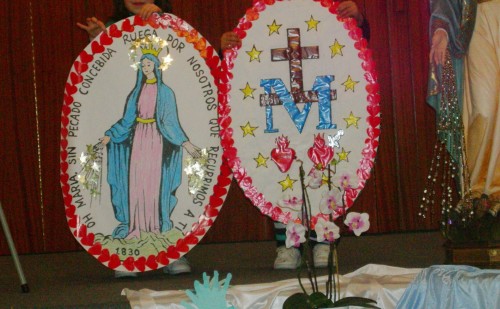 dibujo escolar de la medalla milagrosa fondo
