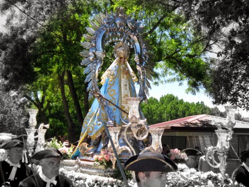 procesion mentrida fondo