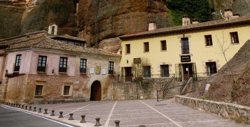 ermita de la virgen de la hoz fondo