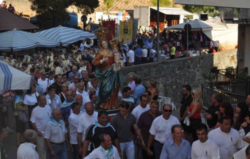 procesion conflenti