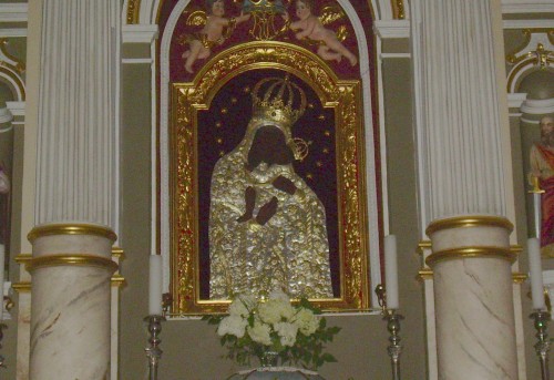 BZN_Zemaiciu_Kalvarija_church_inside_centre_altar_paveikslas