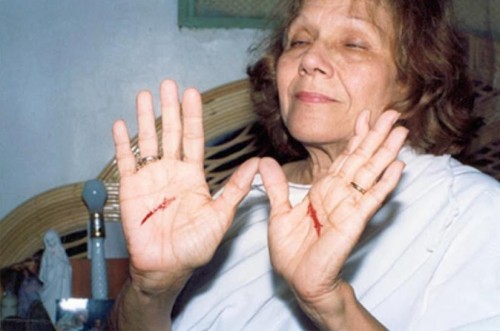 estigmas de maria esperanza