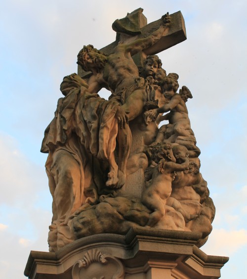 estatua de santa lutgarde en praga